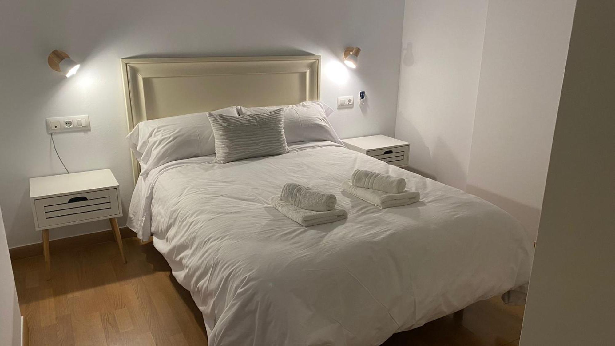 Duplex Junto Al Puente Romano Con Gran Terraza Y Parking Privado Kordoba Bagian luar foto